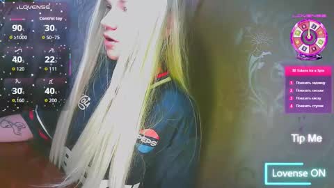 Caroline Fox online show from February 11, 12:10 pm