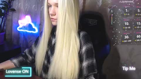 Caroline Fox online show from March 18, 10:07 am