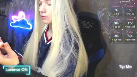 Caroline Fox online show from March 24, 9:36 am