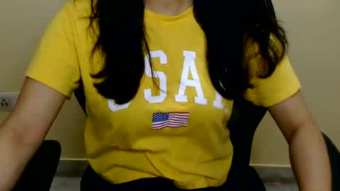 kashish___ online show from July 29, 1:20 pm