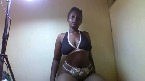 Snapshot of kashy_ chatting on June 10, 6:01 am kashy_ online show from June 10, 6:01 am