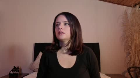 Snapshot of kassandra_james chatting on April 8, 1:33 pm kassandra james online show from April 8, 1:33 pm