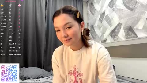 Kira online show from October 26, 4:13 pm