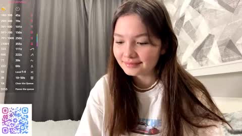 Kira online show from November 15, 7:10 pm