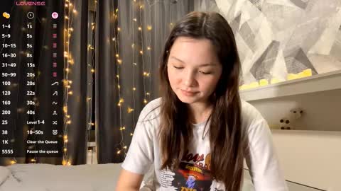 Kira online show from November 29, 6:22 pm