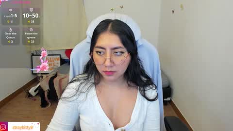 Kat       online show from October 13, 9:15 pm