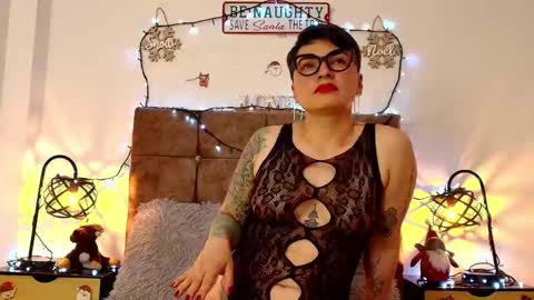 kat paradisse online show from December 3, 8:18 pm