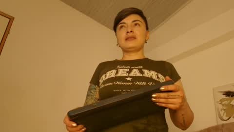 kat paradisse online show from March 18, 12:08 pm