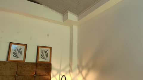Snapshot of kat_paradisse chatting on April 7, 11:43 am kat paradisse online show from April 7, 11:43 am