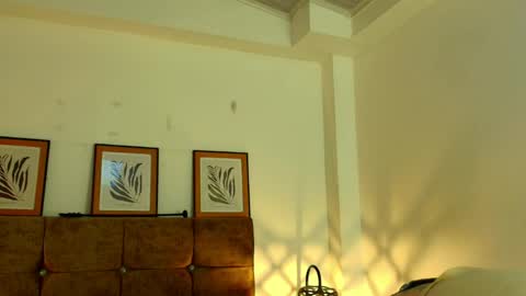 Snapshot of kat_paradisse chatting on April 9, 11:48 am kat paradisse online show from April 9, 11:48 am