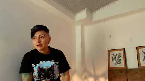 Snapshot of kat_paradisse chatting on April 12, 11:48 am kat paradisse online show from April 12, 11:48 am