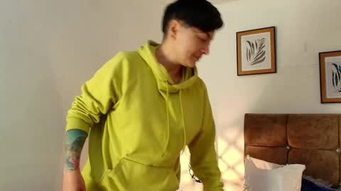 Snapshot of kat_paradisse chatting on April 18, 11:47 am kat paradisse online show from April 18, 11:47 am