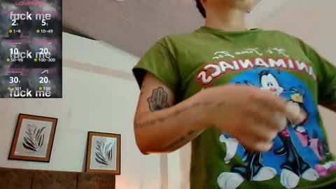 Snapshot of kat_paradisse chatting on June 6, 12:43 pm kat paradisse online show from June 6, 12:43 pm