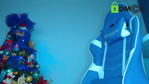 Snapshot of katalella_hot chatting on December 30, 1:03 pm KATA online show from December 30, 1:03 pm