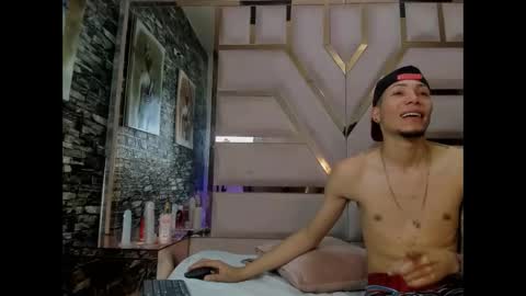 Kata And Layan online show from January 12, 5:12 am