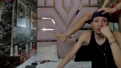 Kata And Layan online show from January 15, 4:50 am