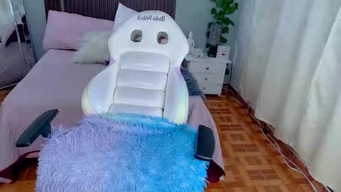 kate online show from November 13, 3:33 pm