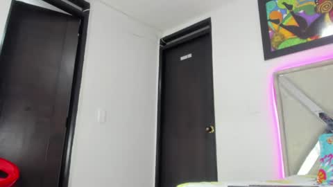 kataleya  online show from July 24, 12:36 pm