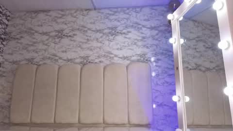 kataleya_t online show from September 18, 4:25 am