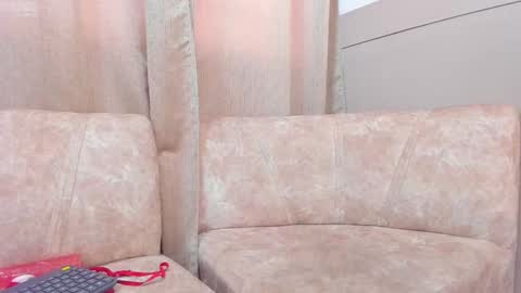 kataleya_zuluaga online show from January 25, 5:30 pm