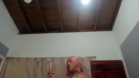 kataleya_zuluaga online show from February 27, 6:50 am