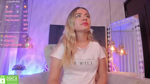 Kat online show from March 10, 6:01 pm