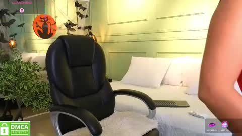 Kat online show from October 17, 11:35 am