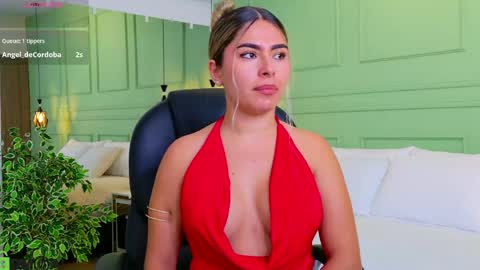 Snapshot of kataliina_18 chatting on April 11, 11:58 am Kat online show from April 11, 11:58 am