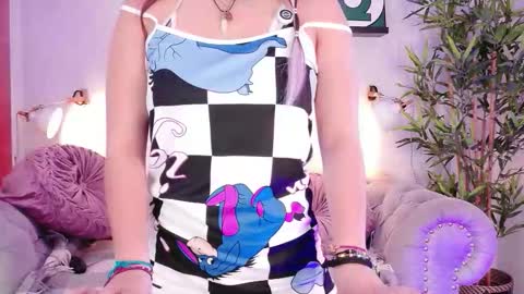 Snapshot of katalinalee_ chatting on March 23, 10:03 pm katalinalee_ online show from March 23, 10:03 pm