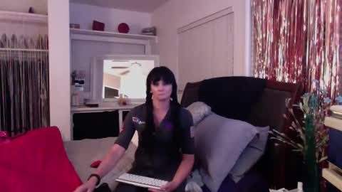 Snapshot of katbrake chatting on September 30, 2:27 am sexykat online show from September 30, 2:27 am
