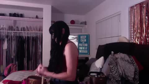 Snapshot of katbrake chatting on October 8, 1:47 am sexykat online show from October 8, 1:47 am