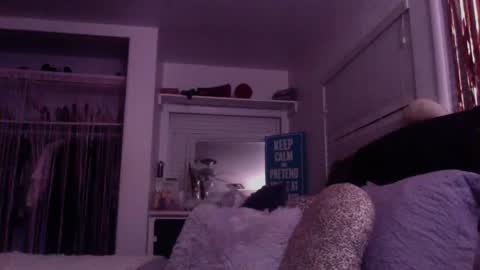 Snapshot of katbrake chatting on October 9, 9:40 am sexykat online show from October 9, 9:40 am