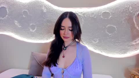 Kate online show from December 5, 9:00 pm