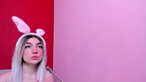 Snapshot of kate_bunny_ chatting on March 6, 11:17 am Kate online show from March 6, 11:17 am