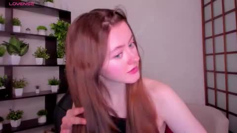 Snapshot of kate_cuddle chatting on November 20, 2:34 am Kate online show from November 20, 2:34 am