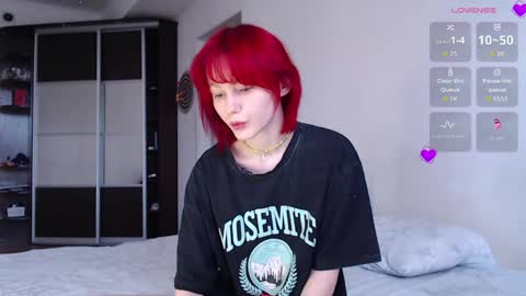 kate_mikki online show from May 8, 4:29 am