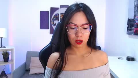 Kate  online show from November 15, 10:45 am