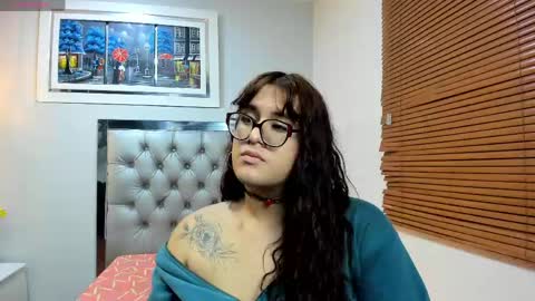 Snapshot of kate_pickman chatting on May 9, 3:23 am kate online show from May 9, 3:23 am