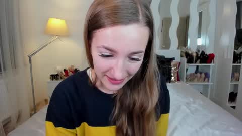 Snapshot of kate_redgar chatting on December 6, 2:06 pm kate_redgar online show from December 6, 2:06 pm
