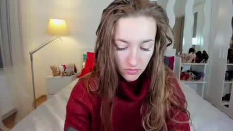 Snapshot of kate_redgar chatting on February 20, 10:16 am kate_redgar online show from February 20, 10:16 am