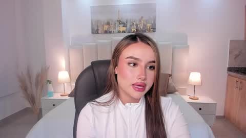 kate_rous online show from December 1, 7:24 am