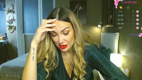 Therapist online show from November 12, 8:52 pm