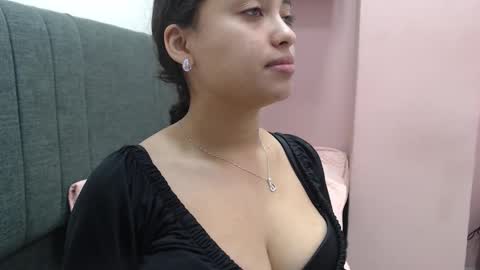 Kari online show from October 24, 2:02 pm