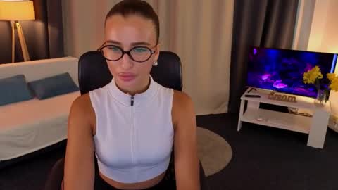 Katy online show from July 21, 4:31 pm
