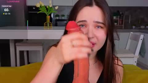 Snapshot of kateblow chatting on November 27, 3:58 pm Kate online show from November 27, 3:58 pm