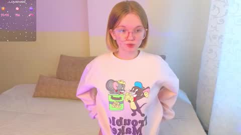 katebunnys online show from March 3, 4:07 am