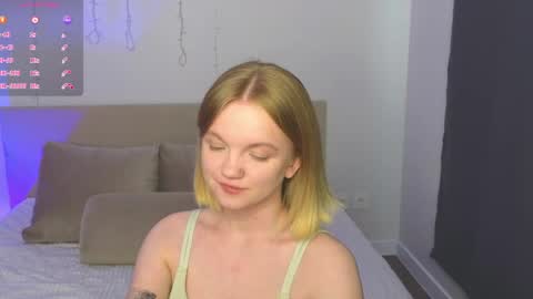 Snapshot of katebunnys chatting on May 10, 11:15 am katebunnys online show from May 10, 11:15 am