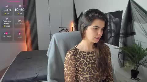 Kate online show from October 6, 1:19 pm