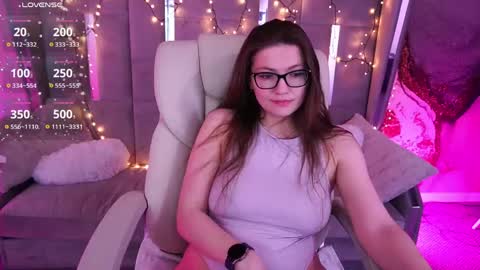 Snapshot of katecinderella chatting on May 1, 6:29 am katecinderella online show from May 1, 6:29 am