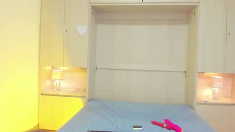 Snapshot of katecoopper chatting on March 1, 4:03 am katecoopper online show from March 1, 4:03 am